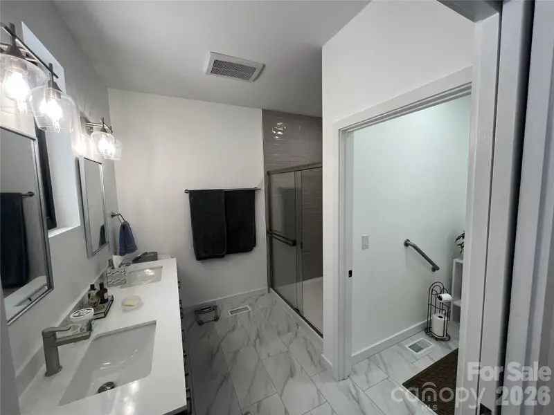 Owners Bathroom