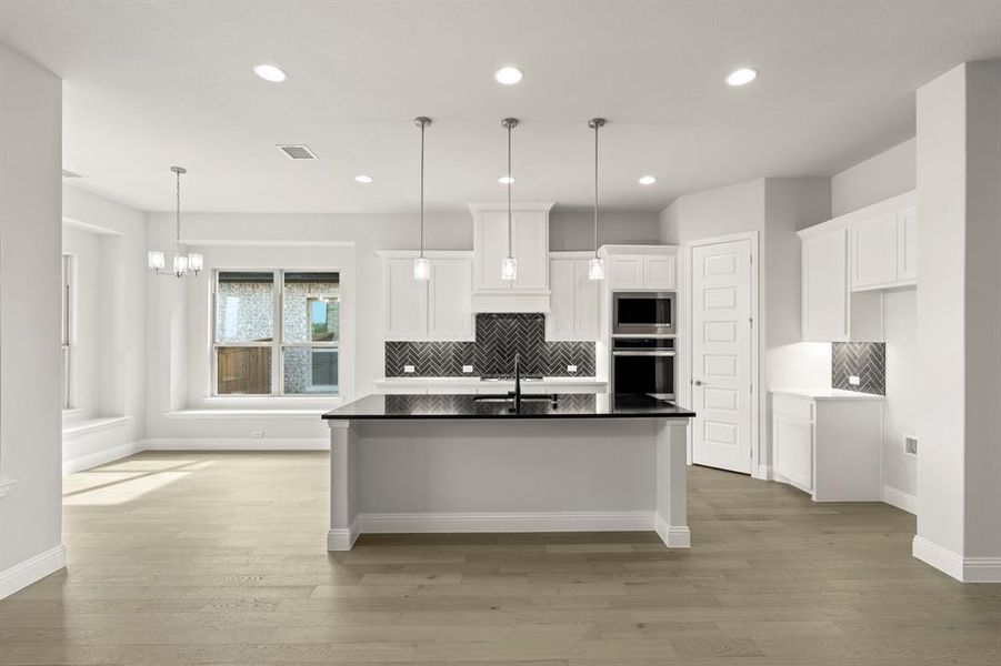 7_09. 3301 Agnew - Kitchen