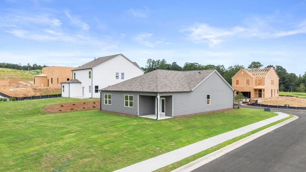 Representative exterior details of a home built from the Cali by D.R. Horton in Sheffield Highlands, Dallas (Image 4).