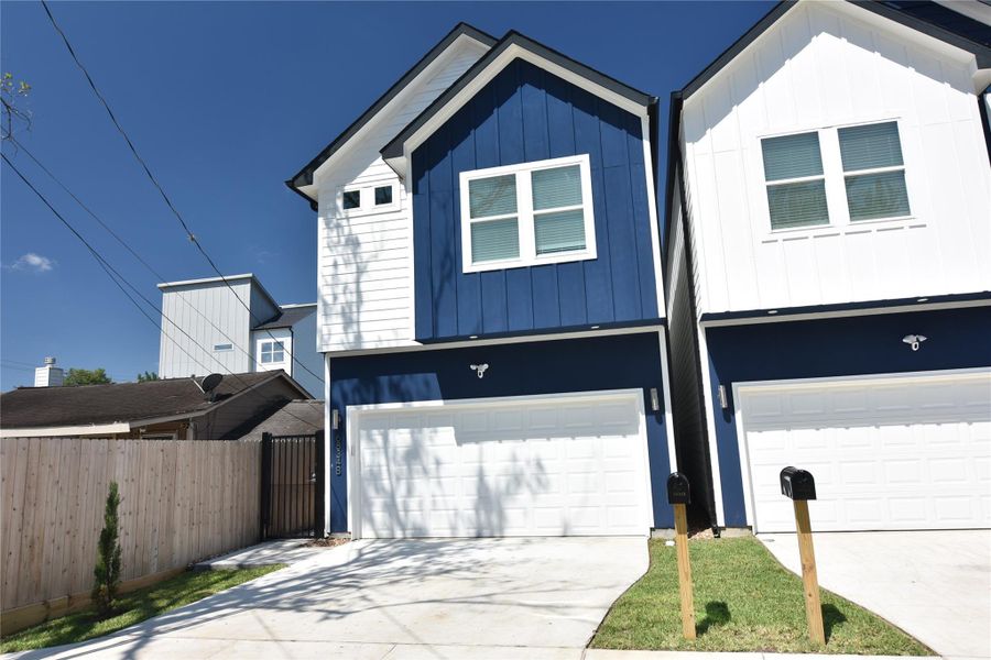 Front exterior of a new home in , Houston, TX, highlighting curb appeal (Image 18). Front exterior of a new home in , Houston, TX, highlighting curb appeal (Image 18).