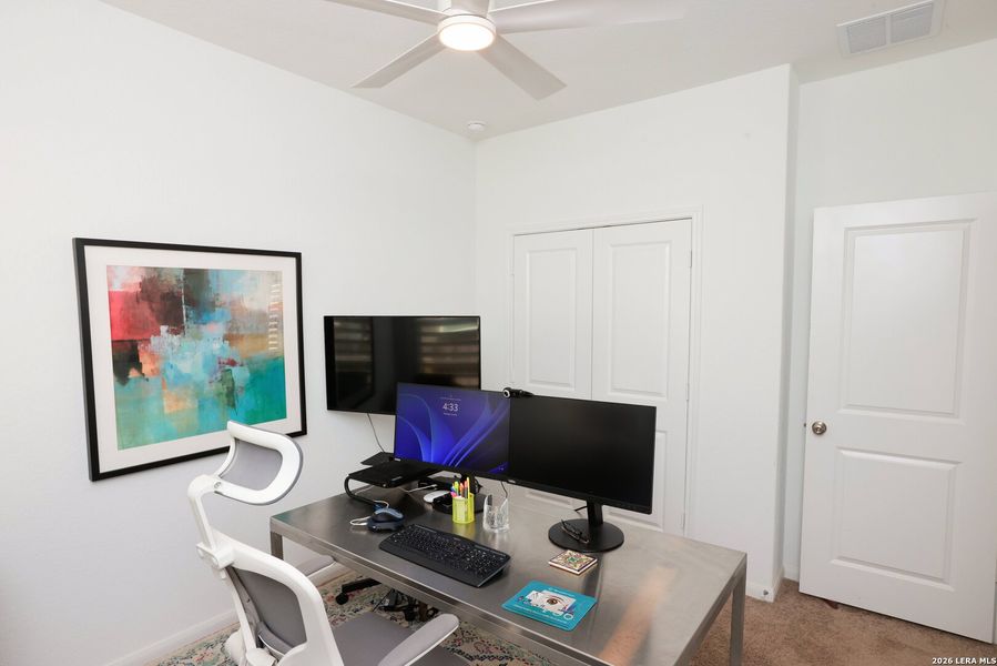 Furnished interior view inside a new home in Hidden Trails, Bulverde (Image 34).