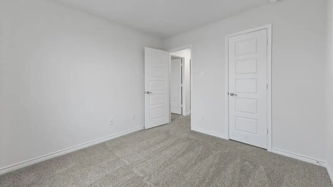 Spacious, unfurnished interior of a new home in Elevon, Lavon (Image 30).