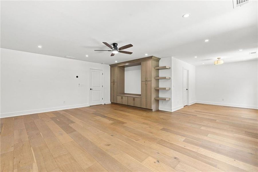 Spacious, unfurnished interior of a new home in , Sugar Hill (Image 24).