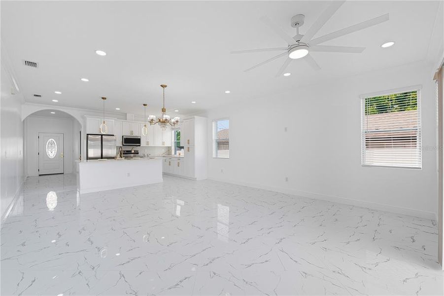 Spacious, unfurnished interior of a new home in , Tampa (Image 43). Spacious, unfurnished interior of a new home in , Tampa (Image 43).