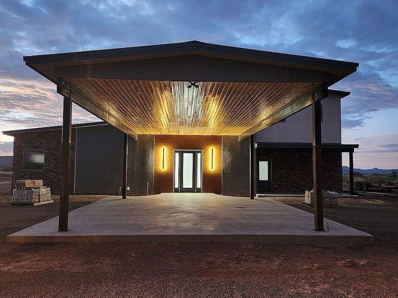 Community amenities in , Alpine (Image 14). Community amenities in , Alpine (Image 14).