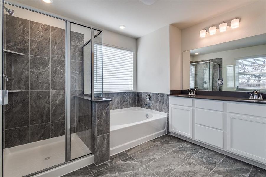 Furnished interior view inside a new home in Eagle Creek, Denton (Image 6).