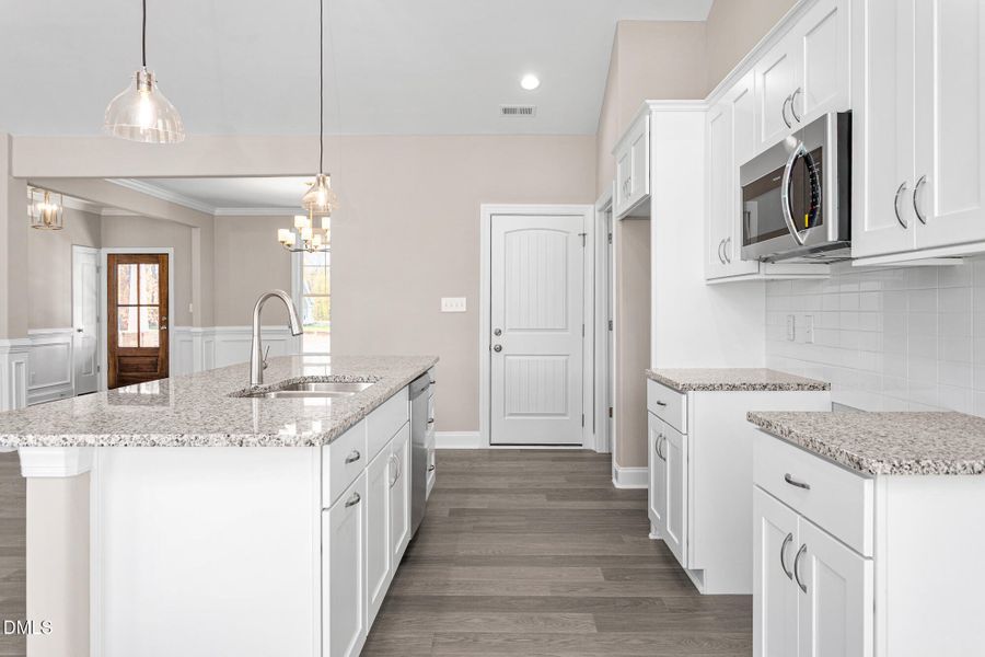 3117 Cullens Drive-17