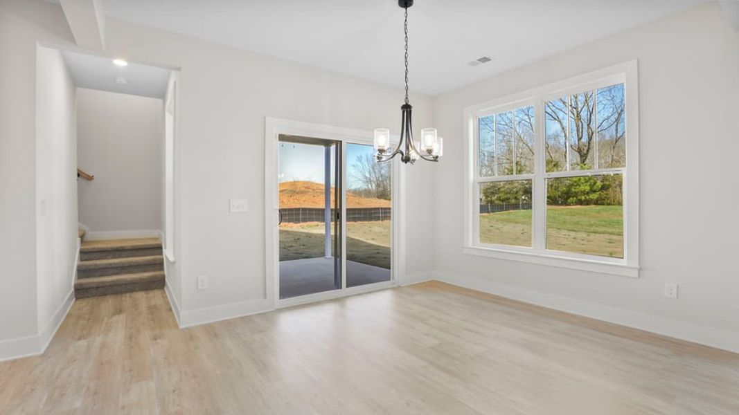 Spacious, unfurnished interior of a new home in Shadowood, Seneca (Image 21).