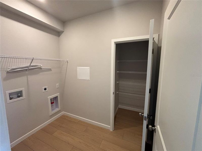 Spacious, unfurnished interior of a new home in Reserve East, Flagler Beach (Image 9).