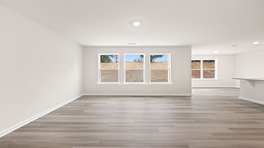 Spacious, unfurnished interior of a new home in Seneca Falls, Seneca (Image 16).