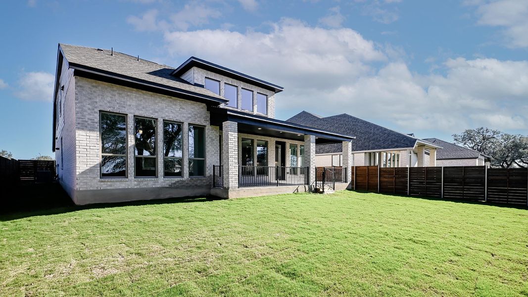 Exterior details and patio area of a home in Juniper Springs, Lockhart (Image 2).