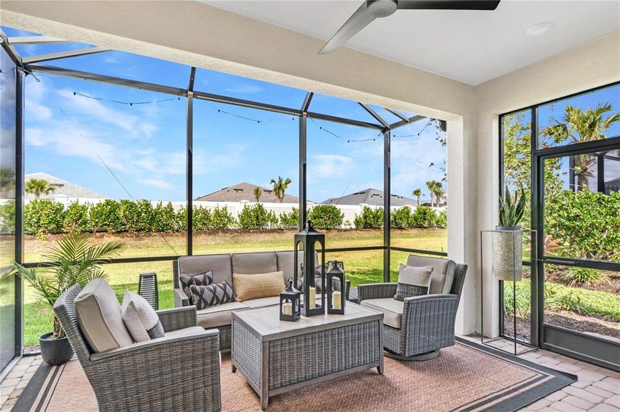 Exterior details and patio area of a home in , Lakewood Ranch (Image 4).