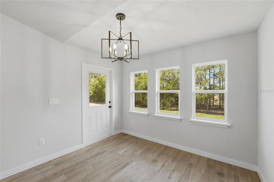 Spacious, unfurnished interior of a new home in , Ocala (Image 26).