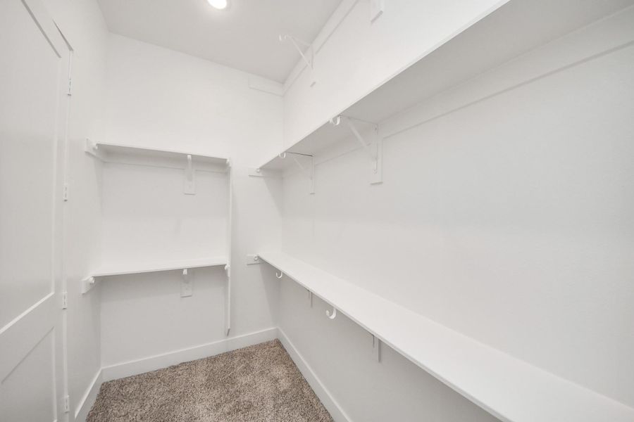 Spacious, unfurnished interior of a new home in Meridiana, Manvel (Image 18).