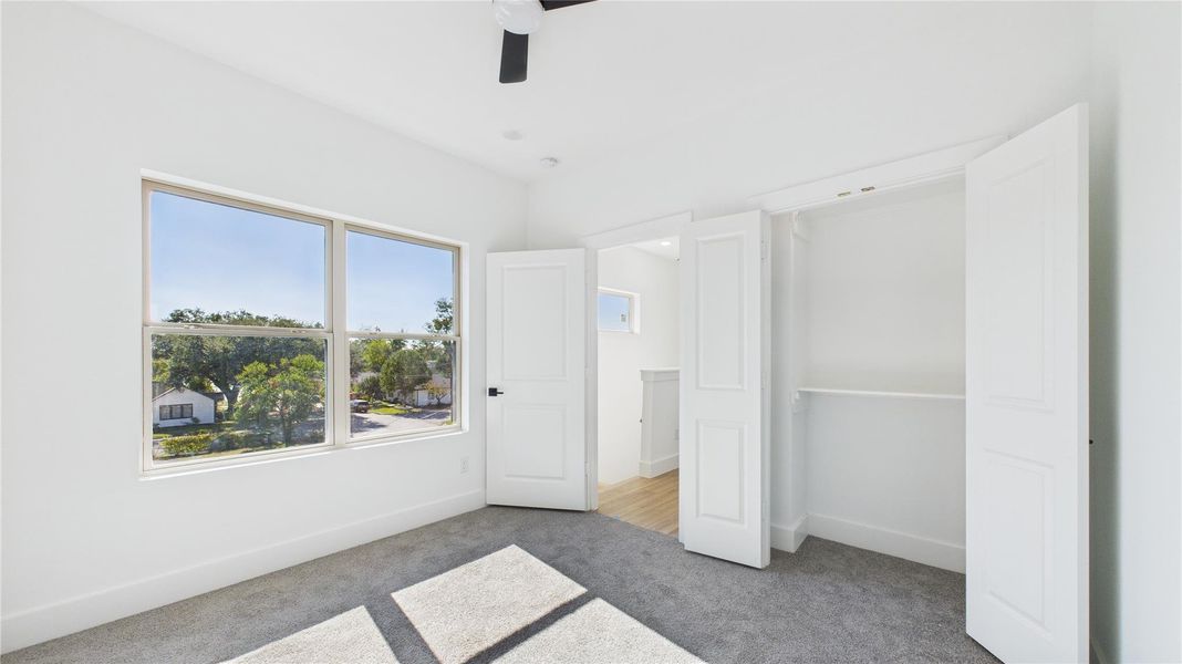 Spacious, unfurnished interior of a new home in , Houston (Image 19).