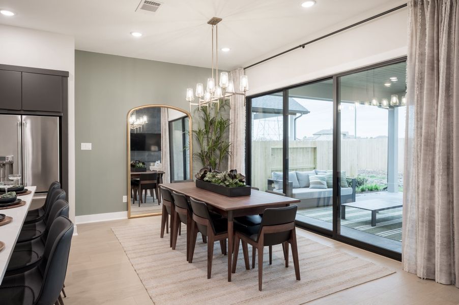 Representative furnished interior of a home built from the Barnhart by Tri Pointe Homes in Pecan Ridge, Fulshear (Image 15).