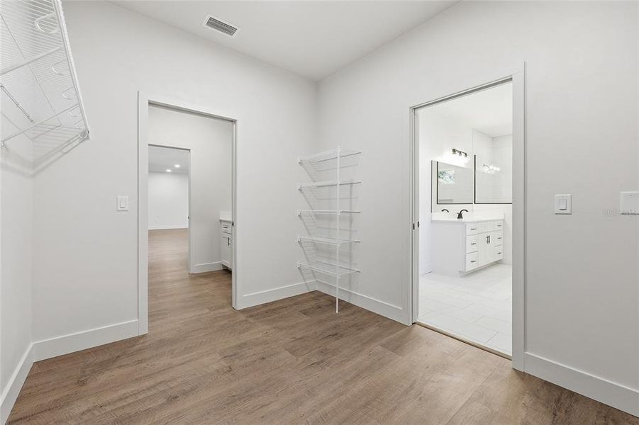 Spacious, unfurnished interior of a new home in , Archer (Image 21).