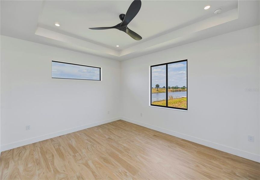 Spacious, unfurnished interior of a new home in , Placida (Image 26).