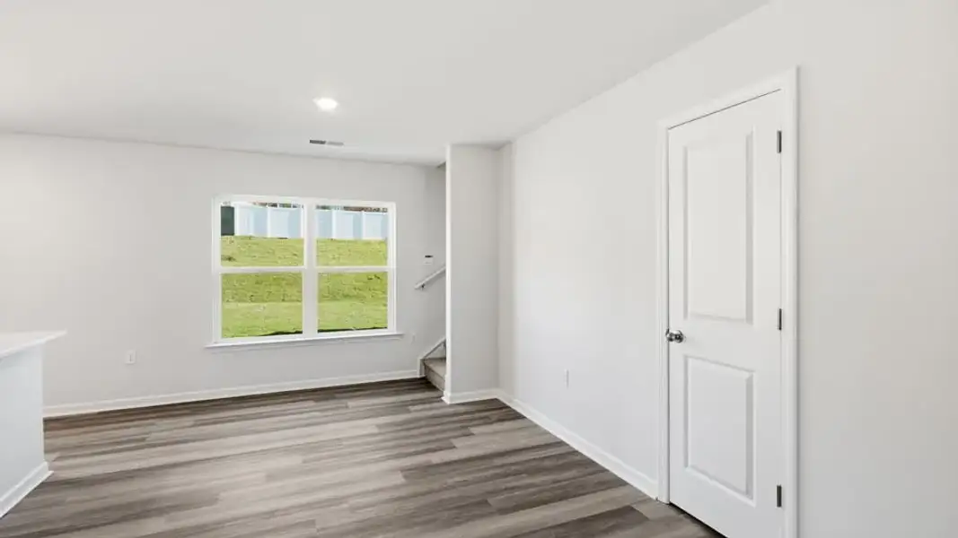 Spacious, unfurnished interior of a new home in Russell Place, Spartanburg (Image 20).
