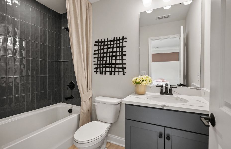 Representative furnished interior of a home built from the Northridge by Pulte Homes in Forest Creek, Waxhaw (Image 31).