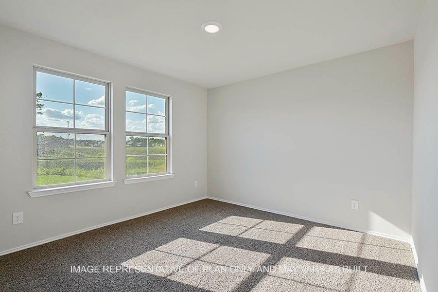 Spacious, unfurnished interior of a new home in Dove Crossing, Navasota (Image 10).