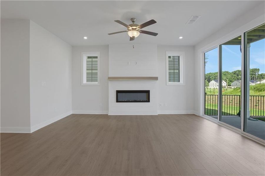 Spacious, unfurnished interior of a new home in Poppy at GreenHouse, Marietta (Image 16).