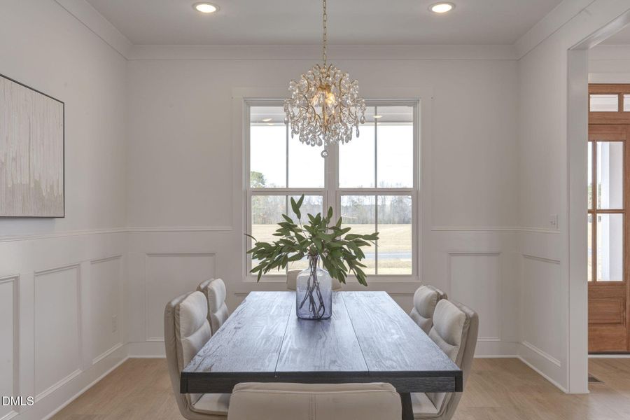 7-web-or-mls-Roombiance07