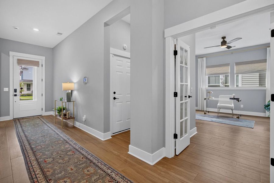 Spacious, unfurnished interior of a new home in , Summerville (Image 43).