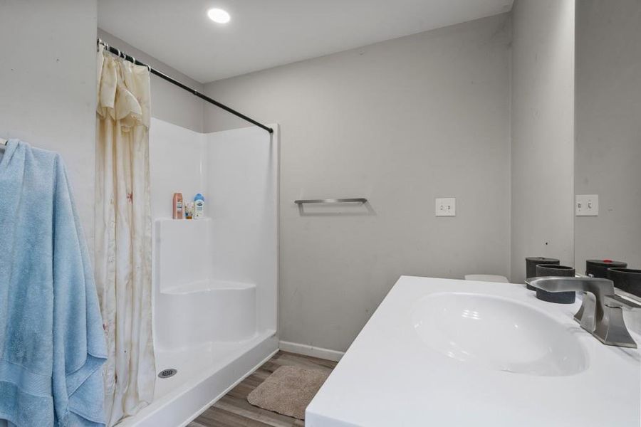 Image 2 of a home in . Image 2 of a home in .