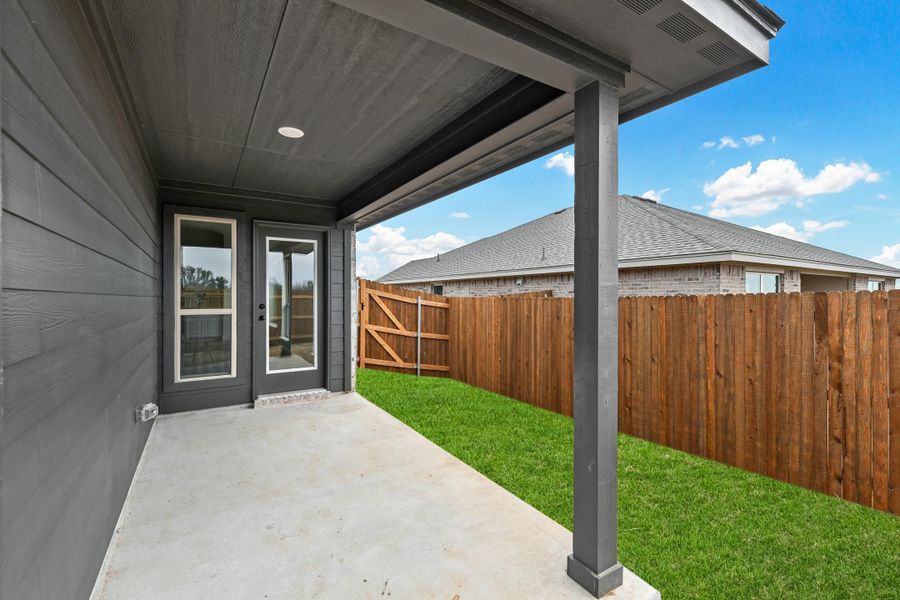 Representative exterior details of a home built from the Sherwood by Cheldan Homes in Craftsmen's Corner, Cleburne (Image 23).