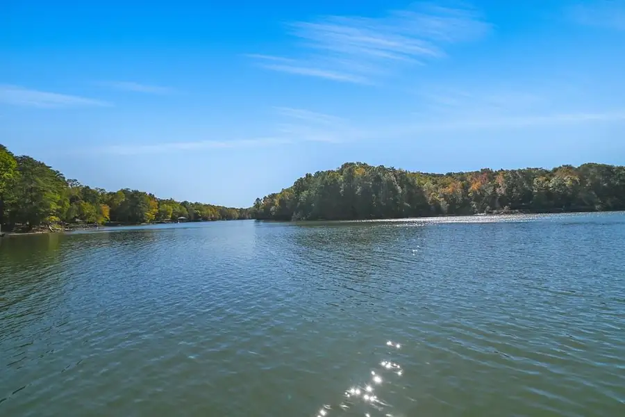 Natural landscape and outdoor views near The Coves on Lake Wylie in Charlotte (Image 30). Natural landscape and outdoor views near The Coves on Lake Wylie in Charlotte (Image 30).