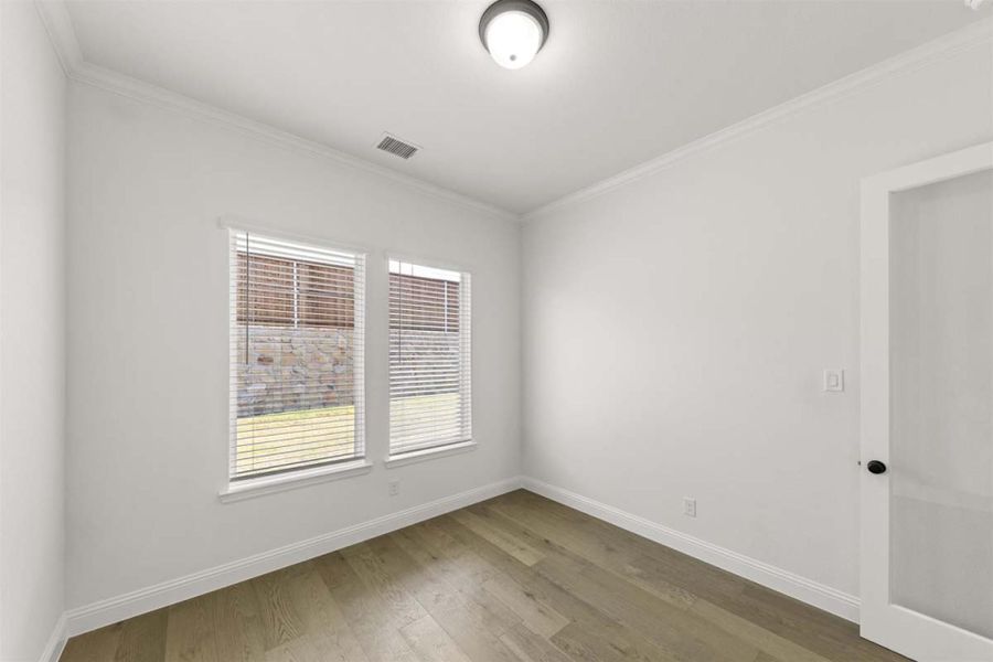 Spacious, unfurnished interior of a new home in Meadow Run, Melissa (Image 15).