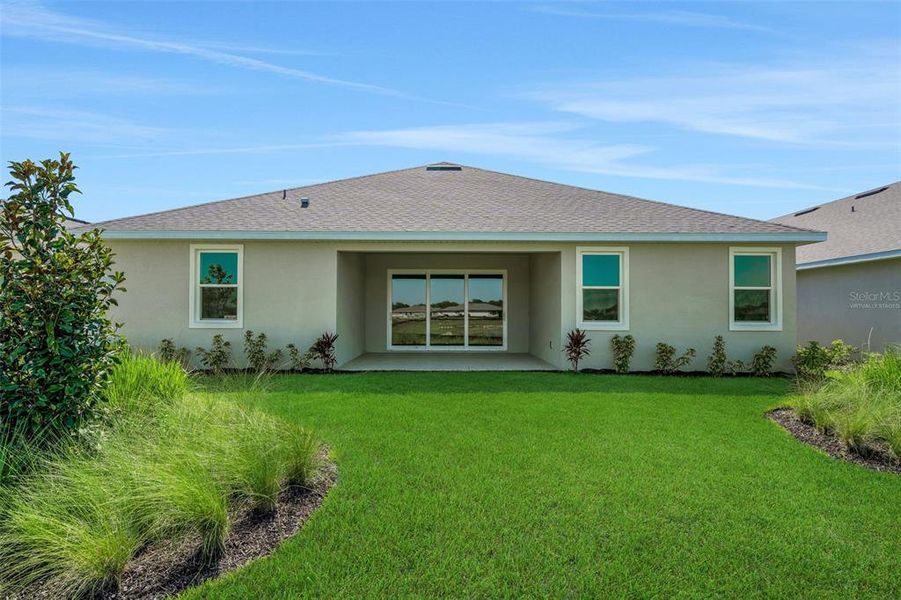Exterior details and patio area of a home in Creekside Run at Babcock Ranch, Punta Gorda (Image 4). Exterior details and patio area of a home in Creekside Run at Babcock Ranch, Punta Gorda (Image 4).