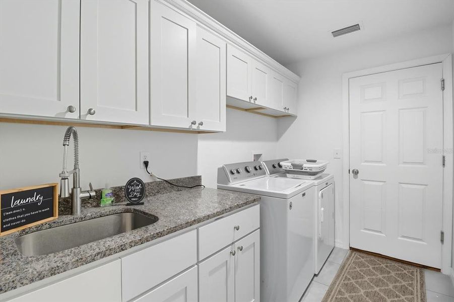 Furnished interior view inside a new home in , Ocala (Image 10).