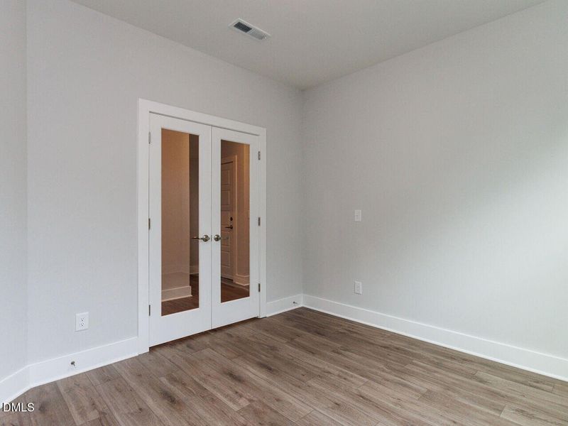 009-1280x960-study 009-1280x960-study