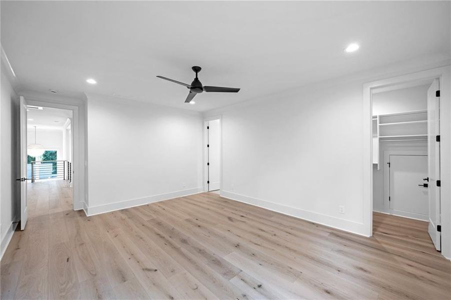 Spacious, unfurnished interior of a new home in , Alpharetta (Image 38). Spacious, unfurnished interior of a new home in , Alpharetta (Image 38).