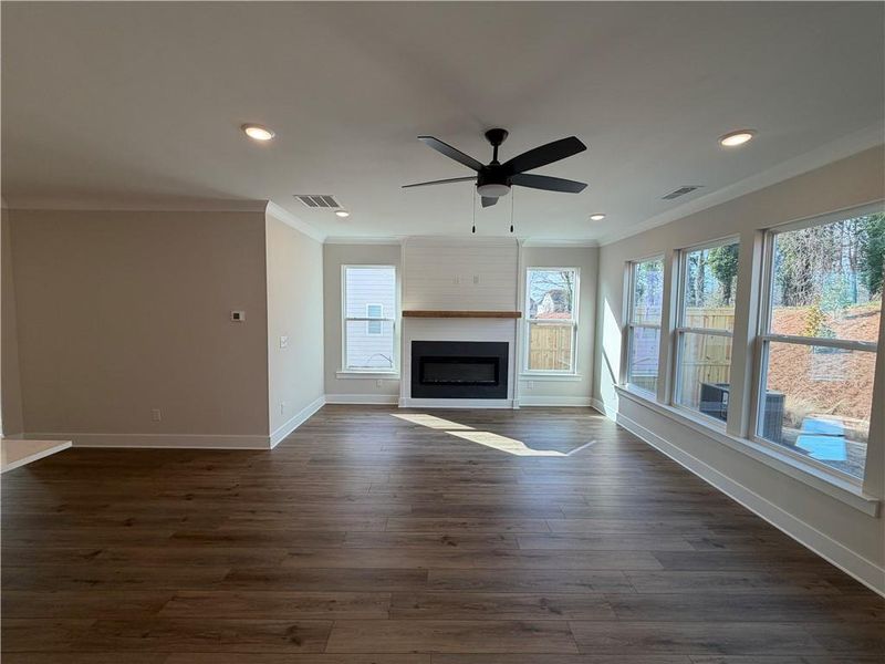 Spacious, unfurnished interior of a new home in , Dawsonville (Image 5).