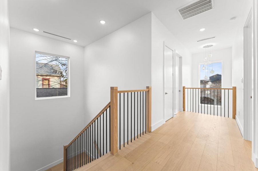 Spacious, unfurnished interior of a new home in , Houston (Image 23).