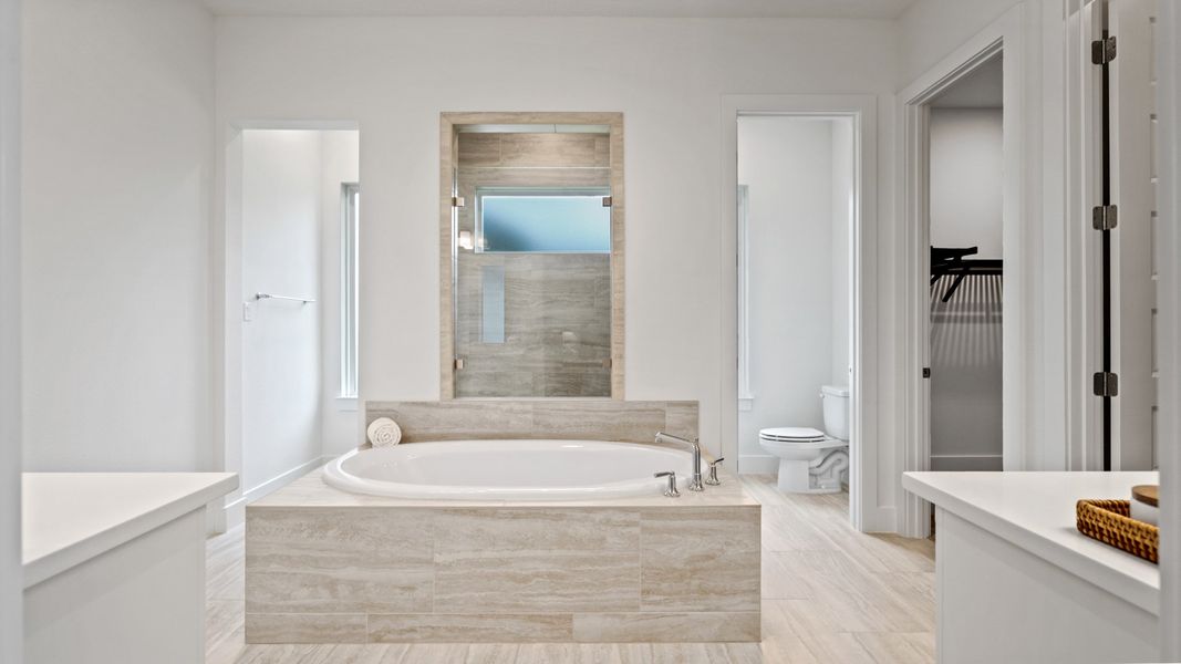 Representative furnished interior of a home built from the 2262F by Perry Homes in Mandarin Grove, Palmetto (Image 10).