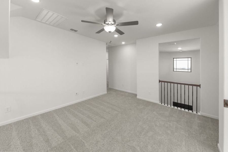 Representative unfurnished interior of a home built from the Grapevine by Pacesetter Homes in Clearview Ranch, Royse City (Image 25).