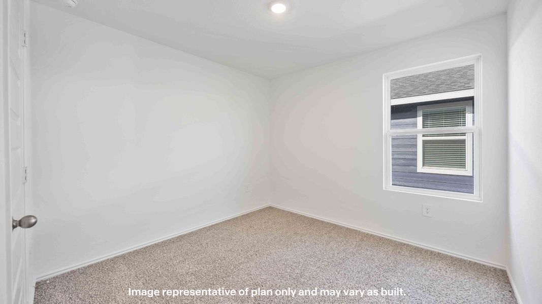 Representative unfurnished interior of a home built from the Buck by D.R. Horton in Deer Meadows, Odessa (Image 21).
