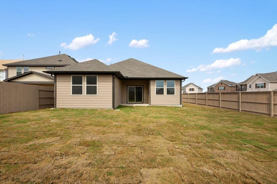 Photos are representative images and renderings for illustrative purposes only. Actual structural options and design images of the home may vary.