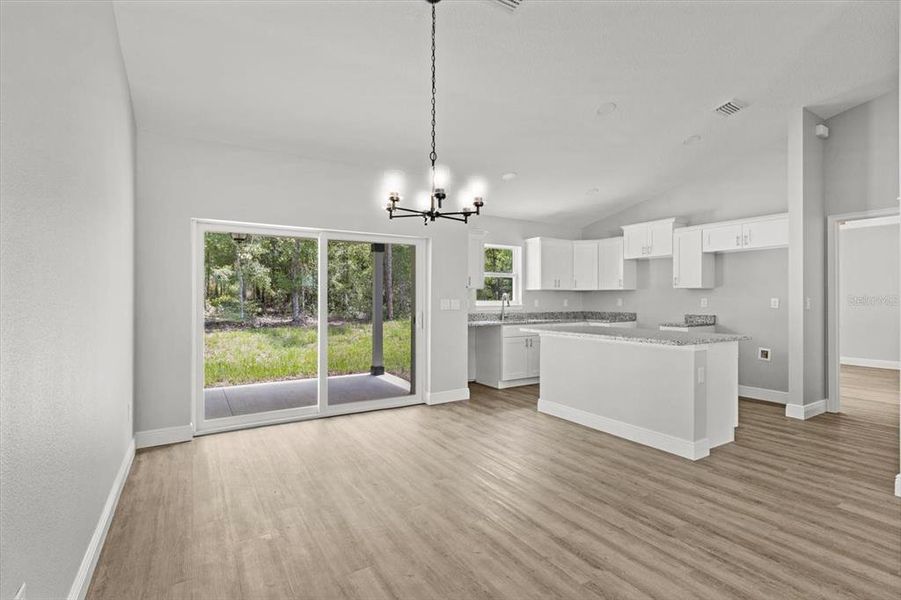 Spacious, unfurnished interior of a new home in , Citrus Springs (Image 32).