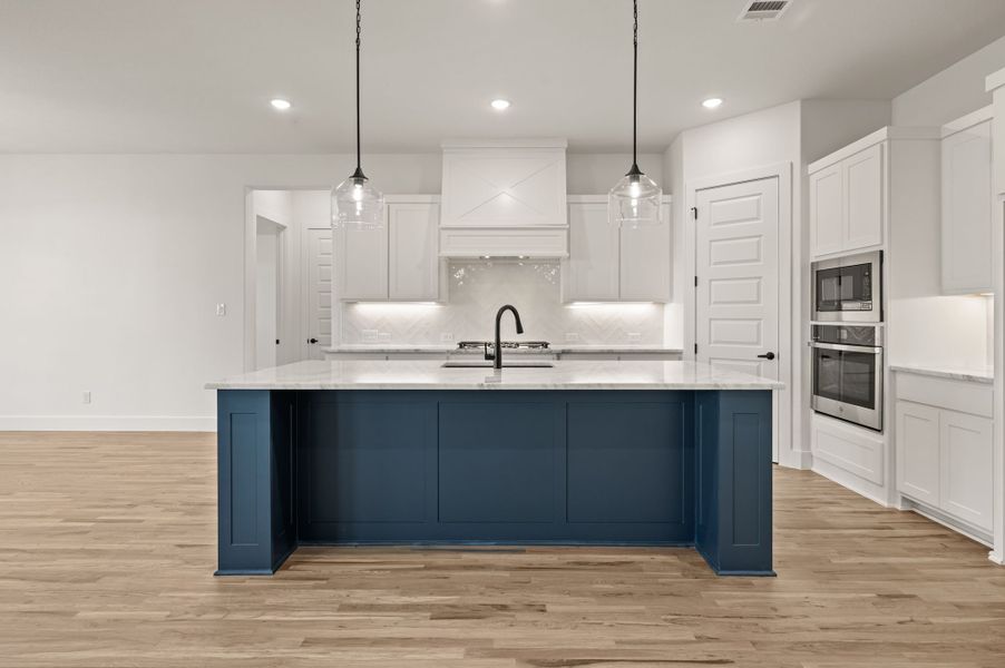 Furnished interior view inside a new home in Parks of Aledo, Aledo (Image 7).