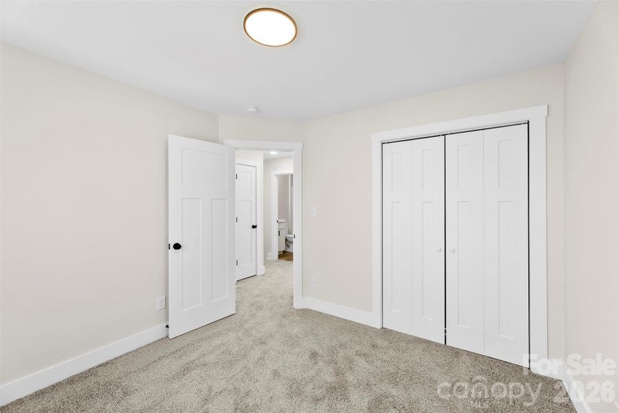 Spacious, unfurnished interior of a new home in , Shelby (Image 18).