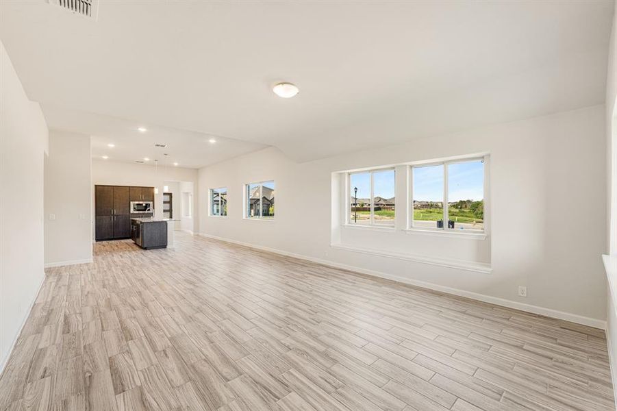 Spacious, unfurnished interior of a new home in Bear Creek Elements, Lavon (Image 24). Spacious, unfurnished interior of a new home in Bear Creek Elements, Lavon (Image 24).