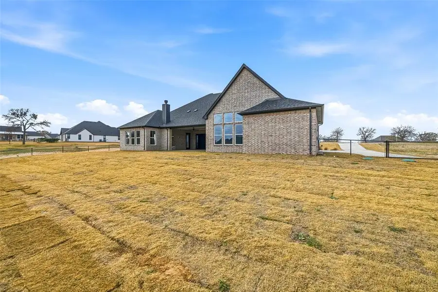 Exterior details and patio area of a home in , Decatur (Image 3).