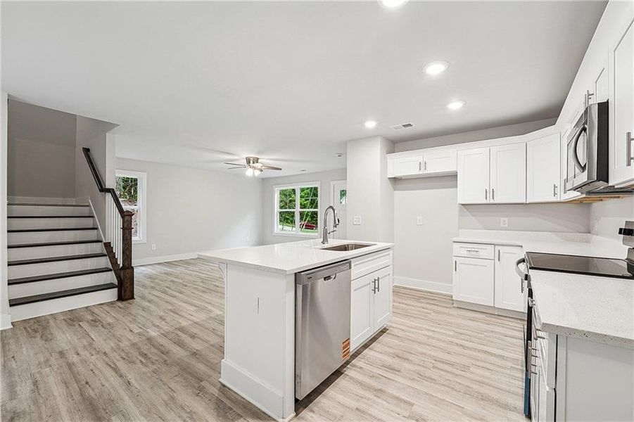 Furnished interior view inside a new home in , Gainesville (Image 3).