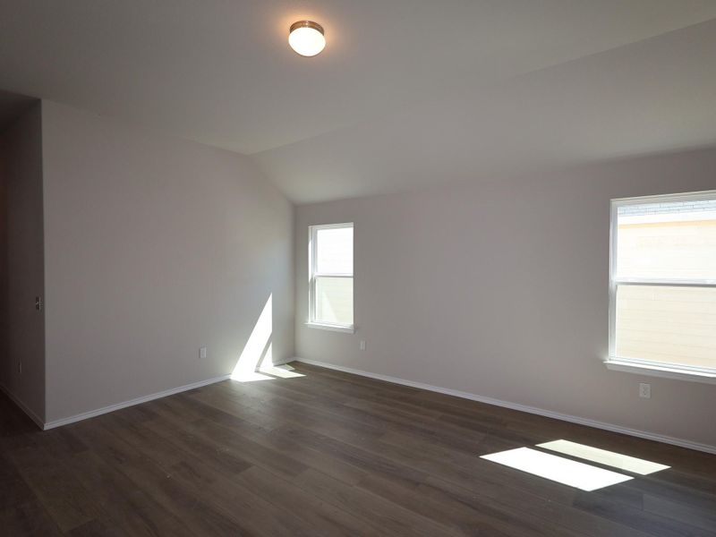 Spacious, unfurnished interior of a new home in Cascades at Onion Creek, Austin (Image 10).