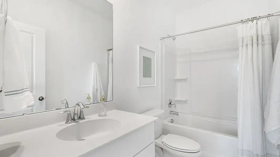 2816 Fanning Bath2 F2 5 30 25